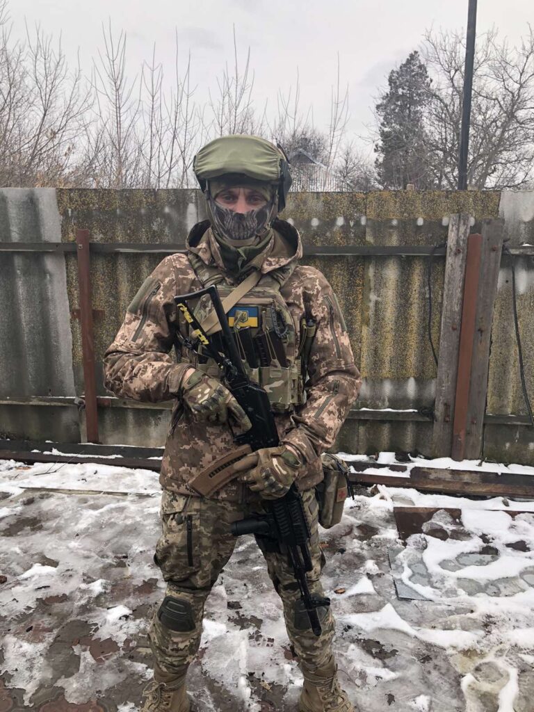 Роман Замашной