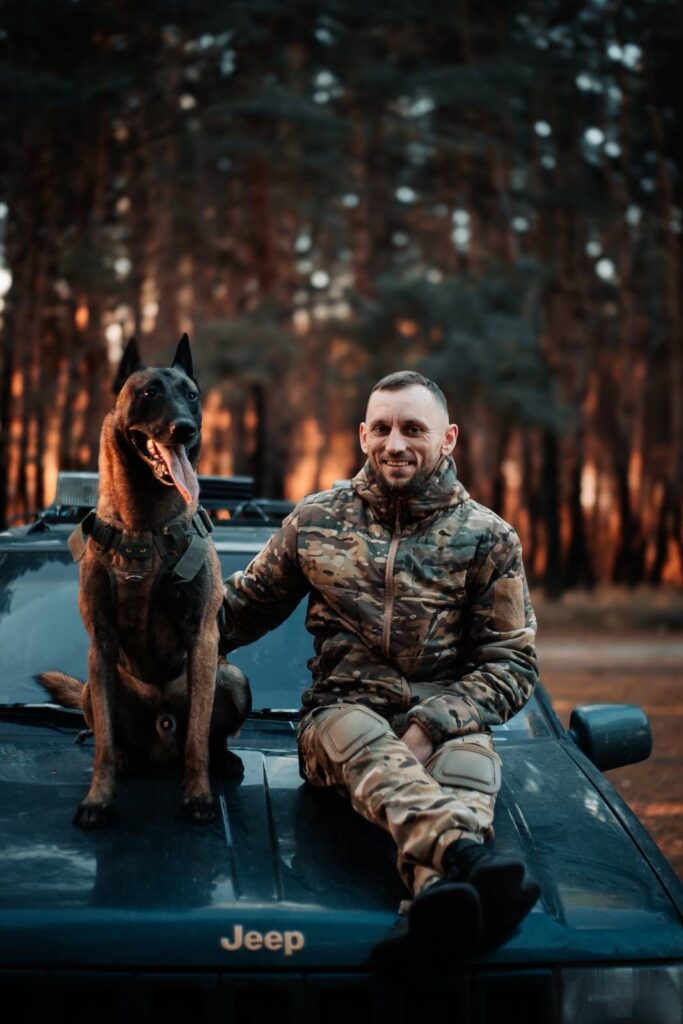 Роман Замашной