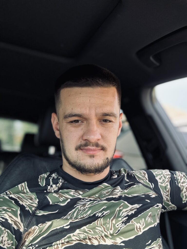 Дмитро Шаповал