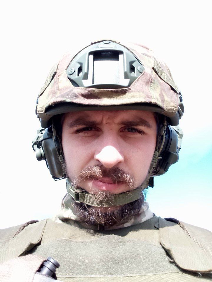 Артем Панов