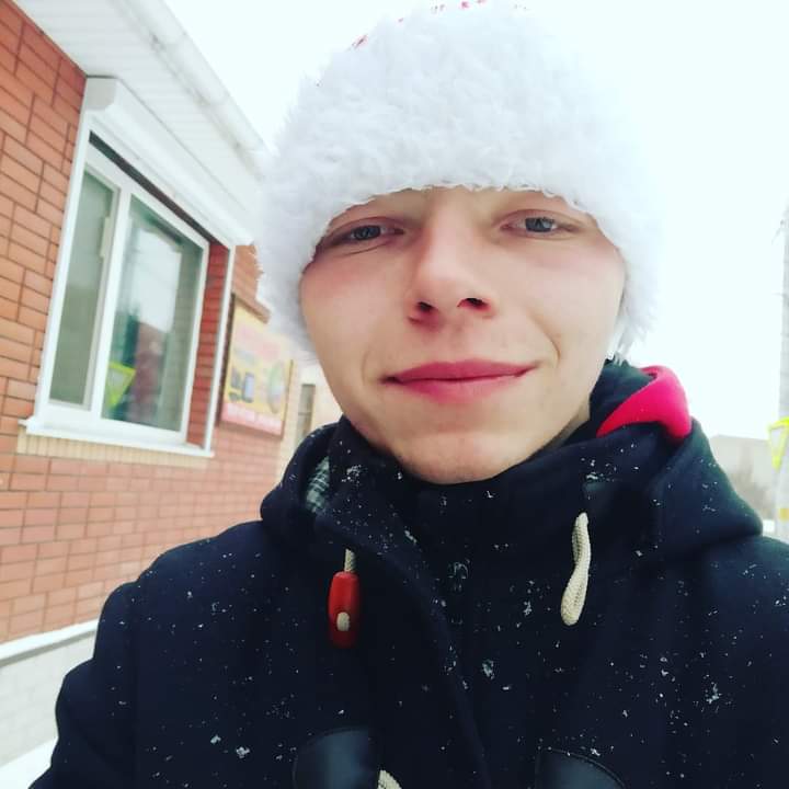 Владислав Сапаров
