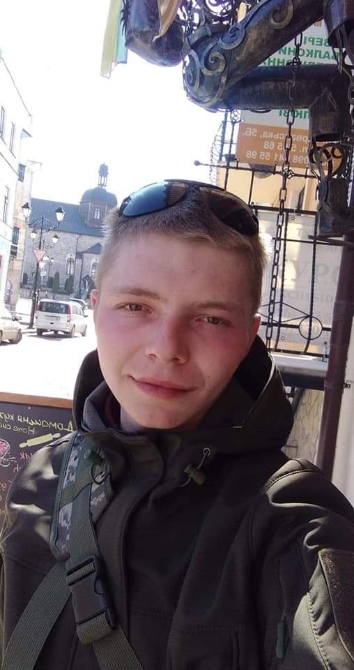 Владислав Сапаров