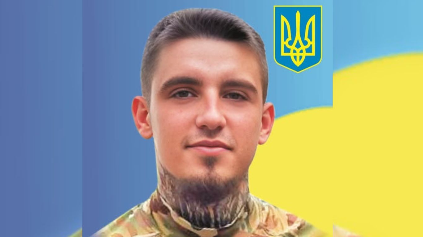Михайло Євтушинський — Герой, який до останнього боронив Україну