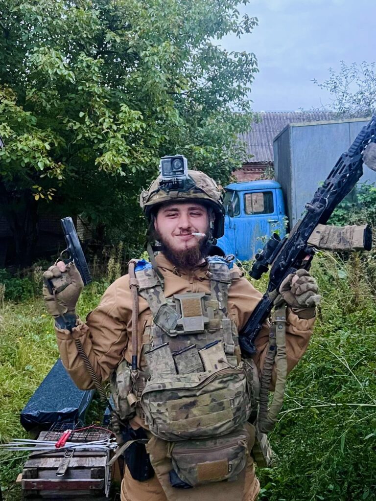 Артем Величко