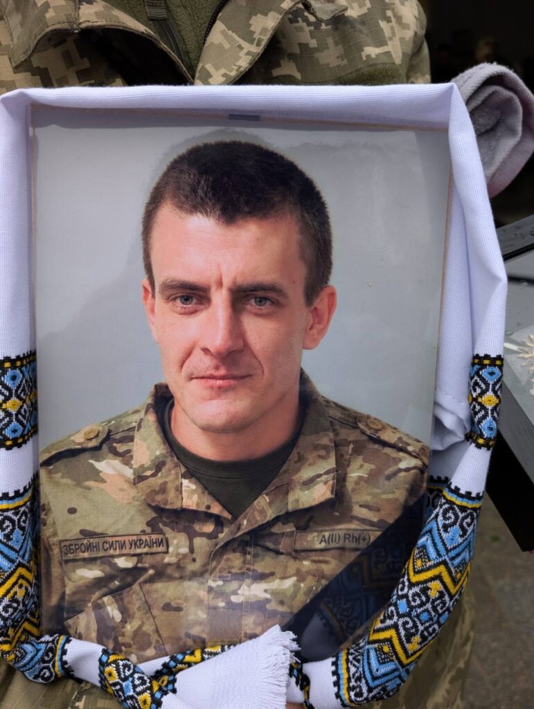 Олег Брагар
